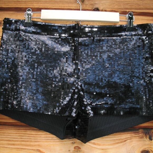 NWOT Black Mid Rise Sequin Shorts - Picture 5 of 8